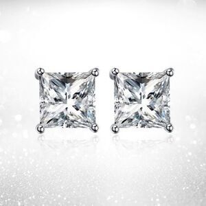 925 Sterling Silver Renaissance Collection CZ Studs